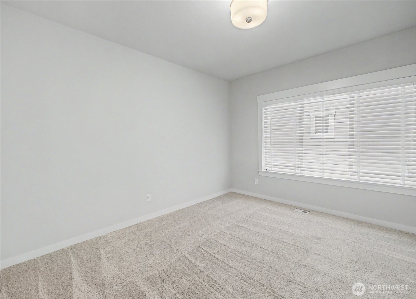 3284 Meadow Park Avenue Property Photo 28