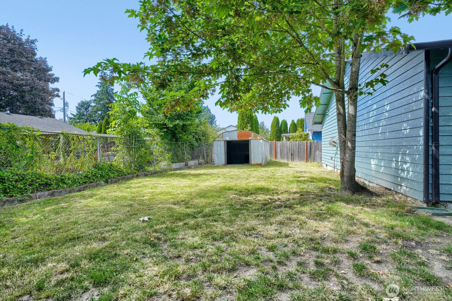 7626 S Winnetka Street Property Photo 25