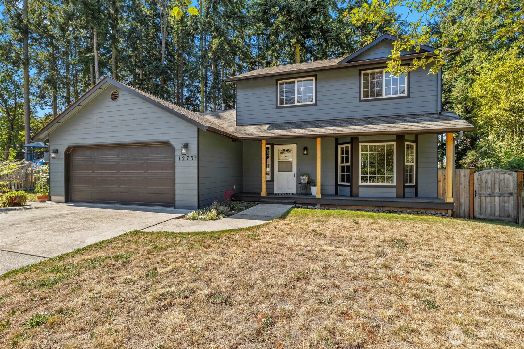 1273 NE Riksen Way Property Photo 1