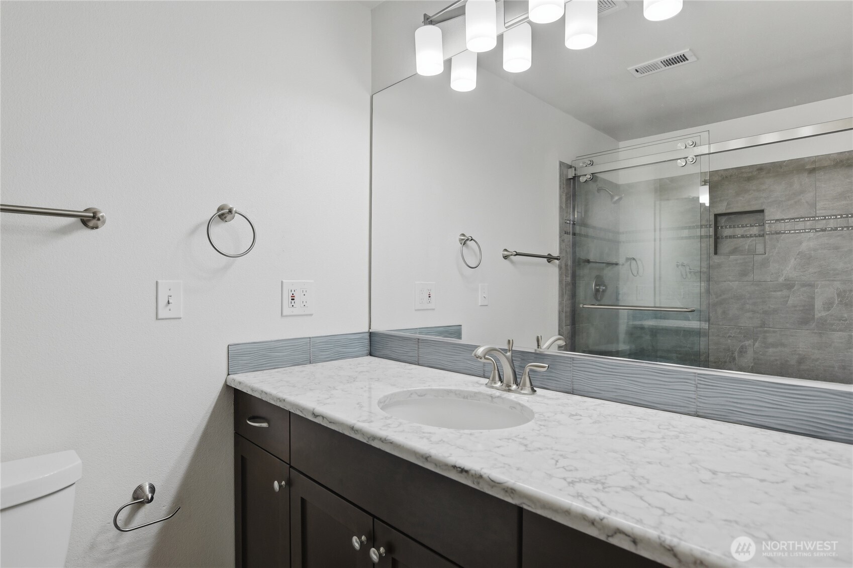 2300 Ne 79th Avenue Property Photo 15