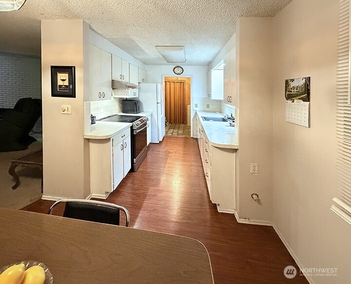 4329 86th Avenue Property Photo 8