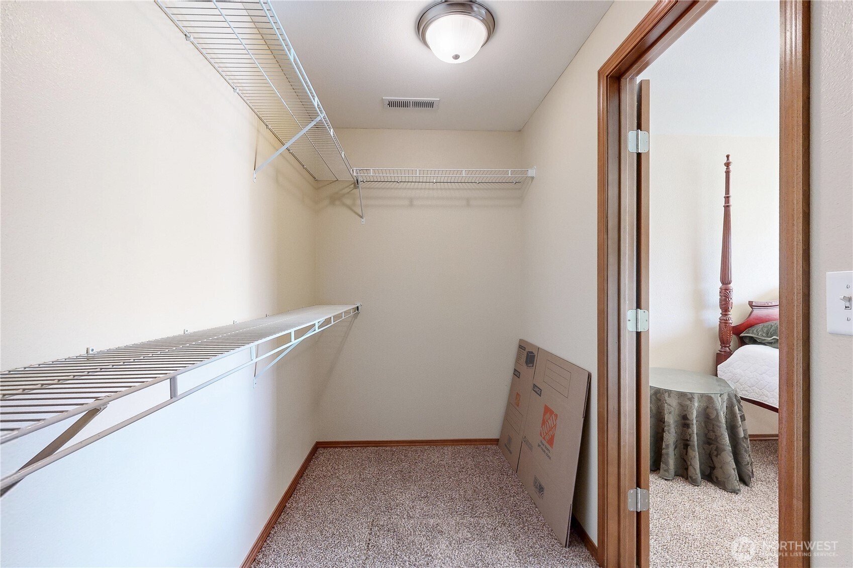 107 S Hill Street Property Photo 17