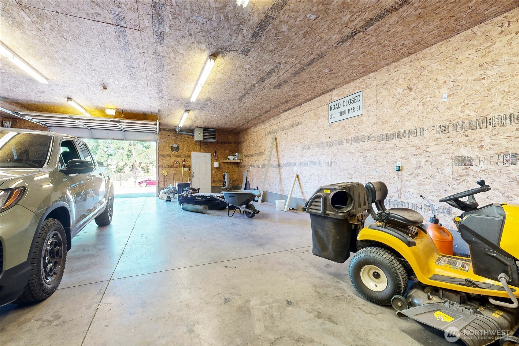 107 S Hill Street Property Photo 30