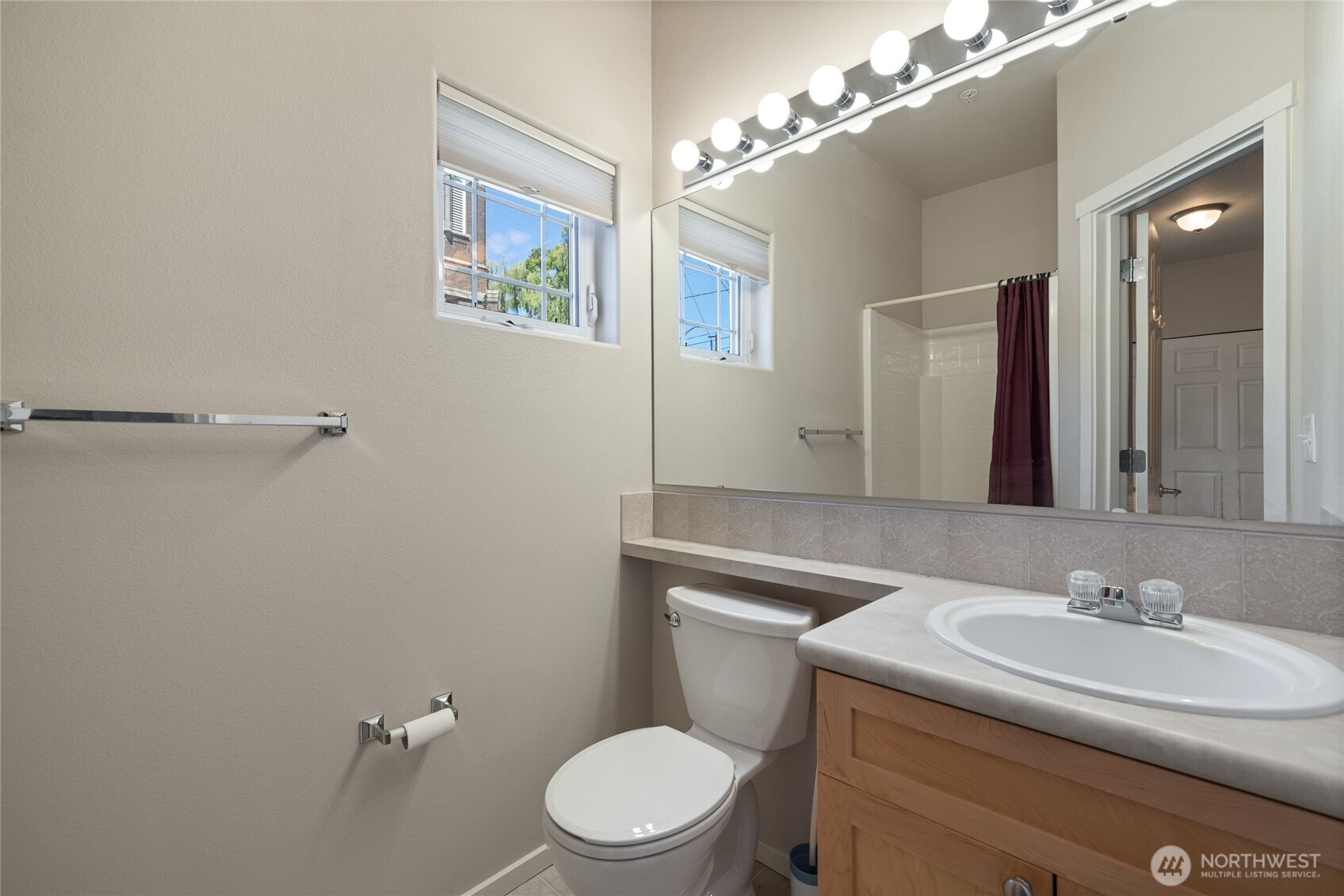 906 6th Avenue C Property Photo 9