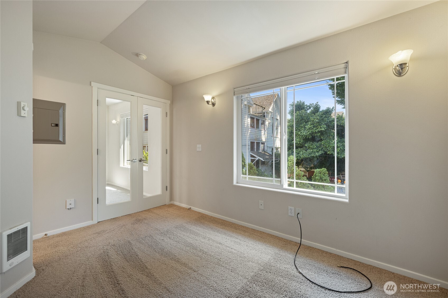 906 6th Avenue C Property Photo 17