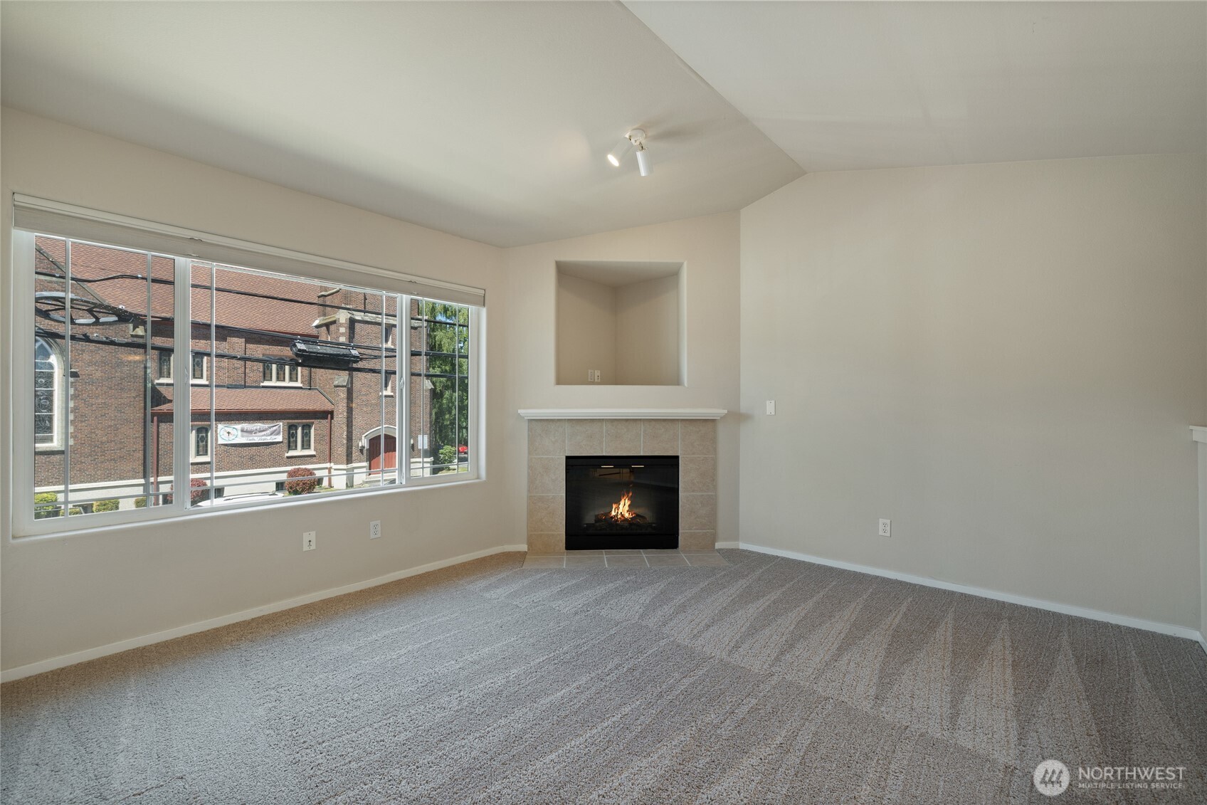 906 6th Avenue C Property Photo 24