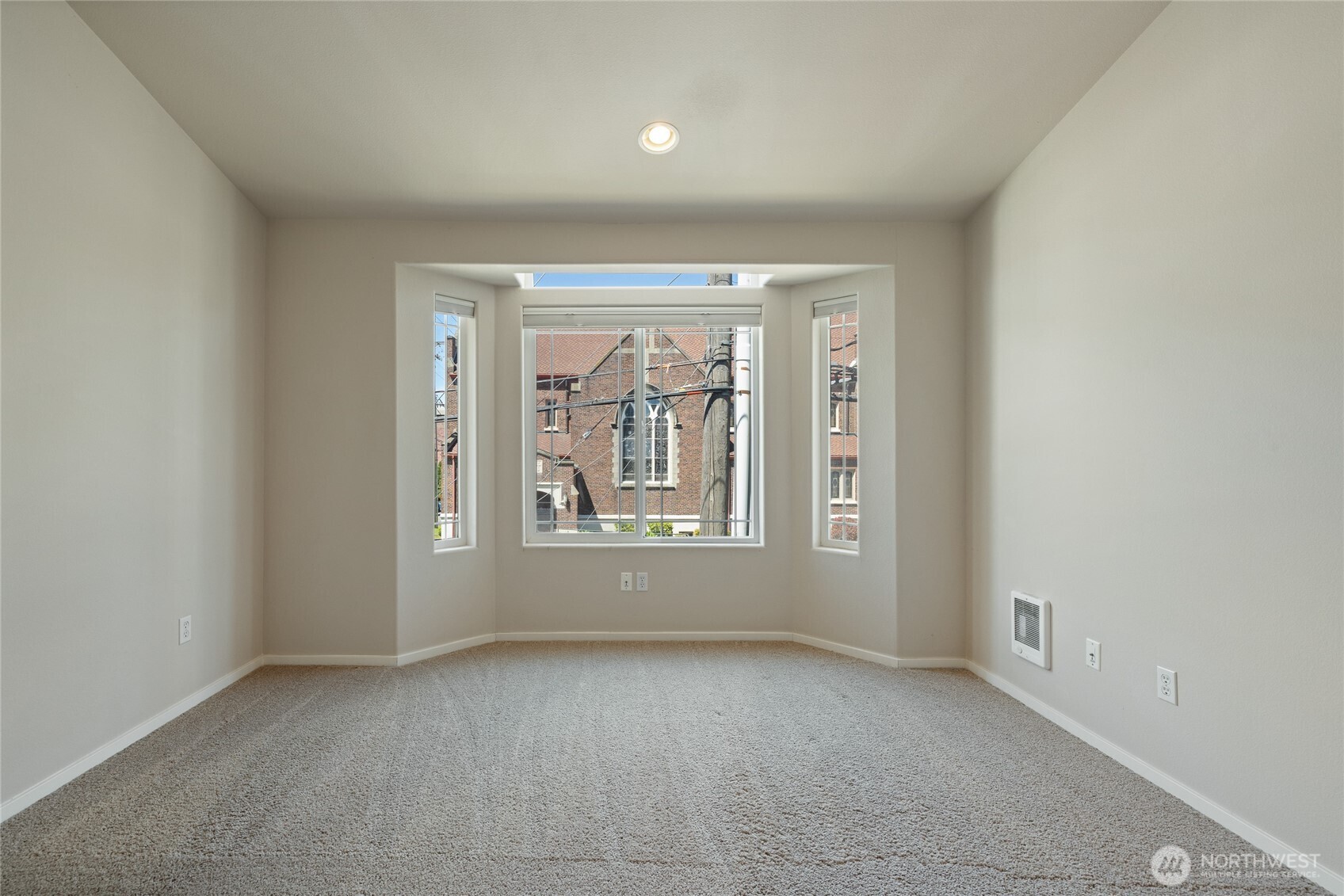 906 6th Avenue C Property Photo 27