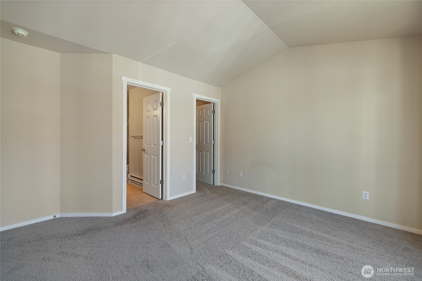 906 6th Avenue C Property Photo 28