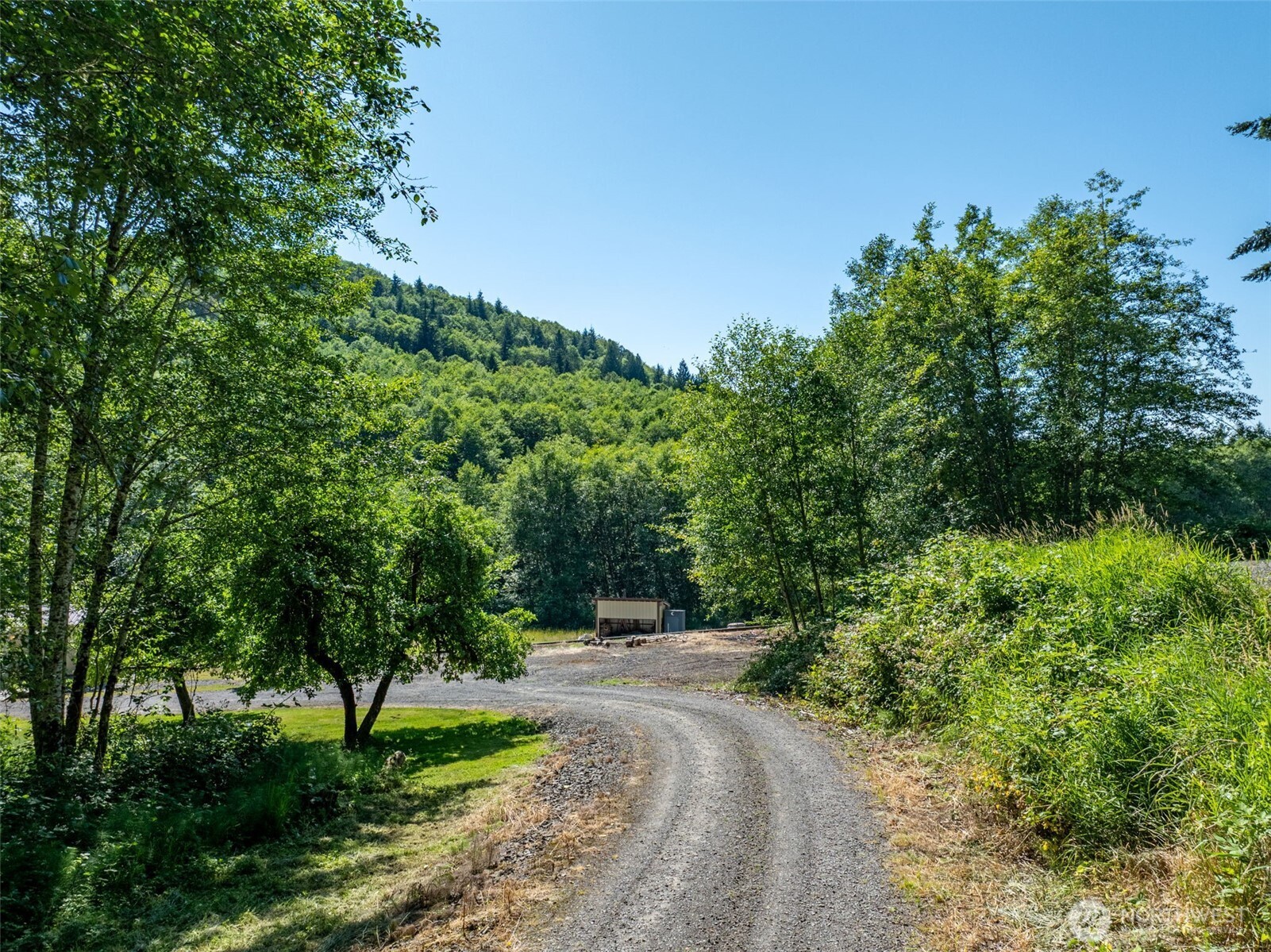461 Kjesbu Road Property Photo 2