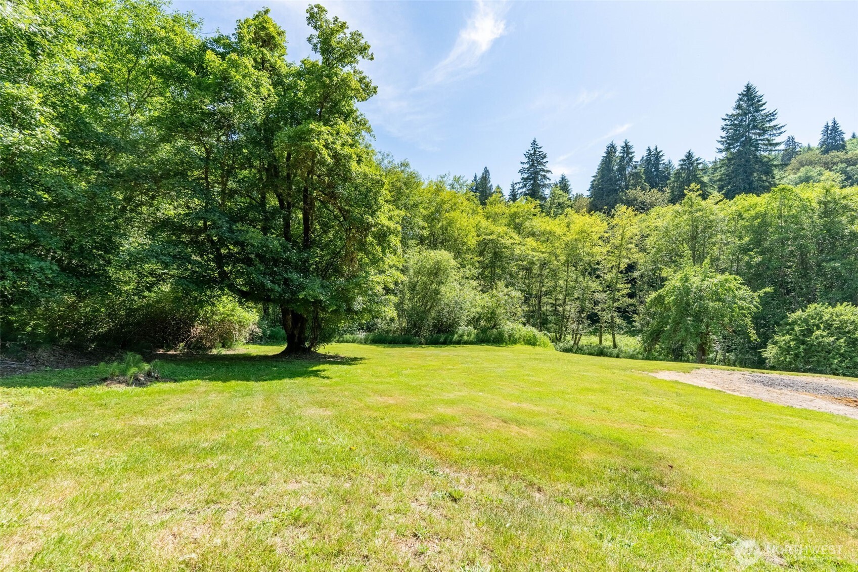 461 Kjesbu Road Property Photo 20