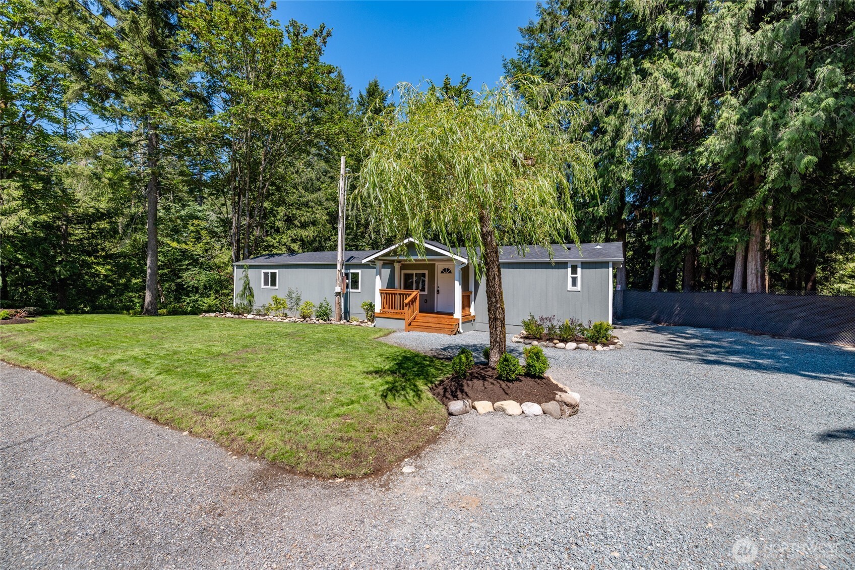 42129 Pine Street Property Photo 1