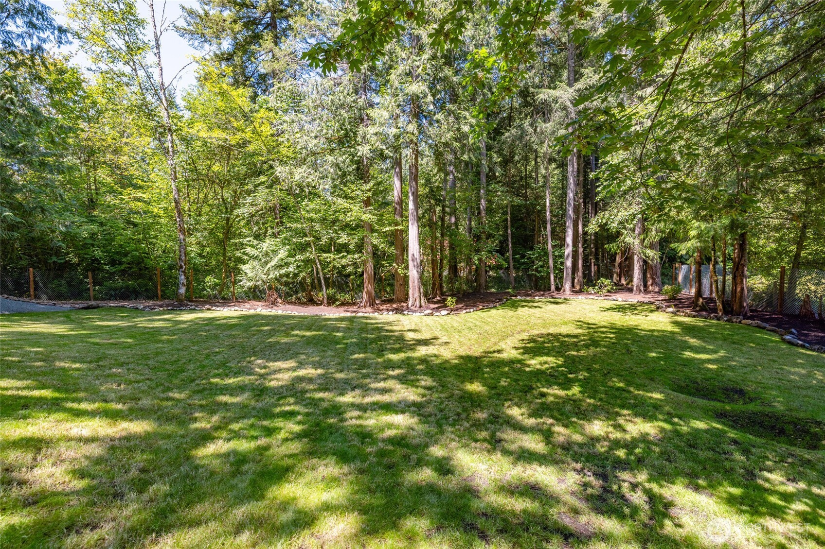 42129 Pine Street Property Photo 23