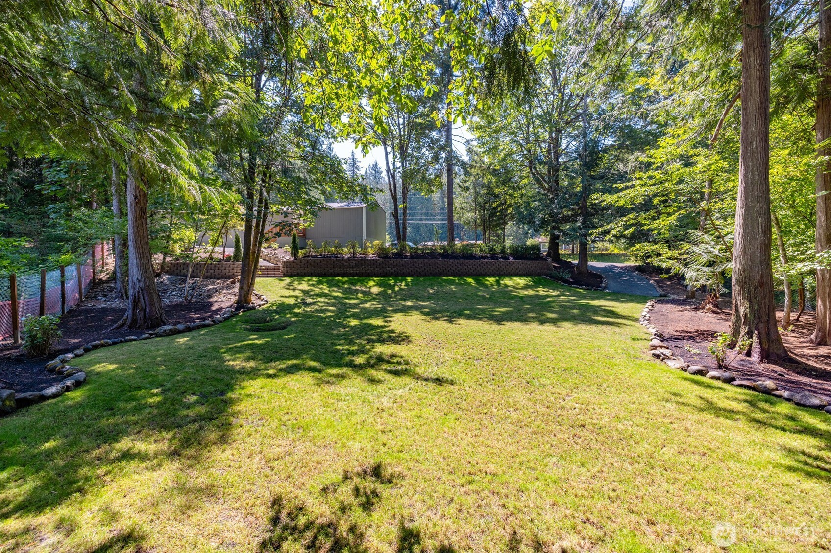 42129 Pine Street Property Photo 26