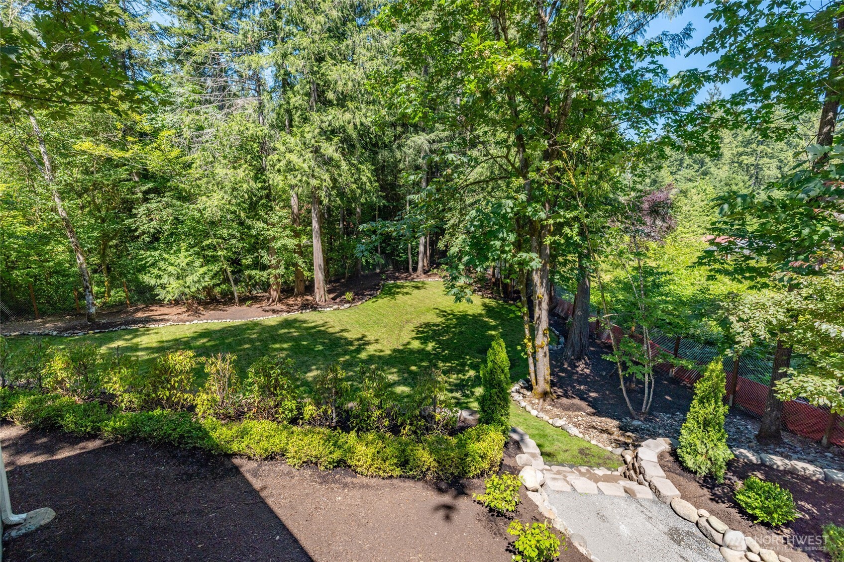 42129 Pine Street Property Photo 36