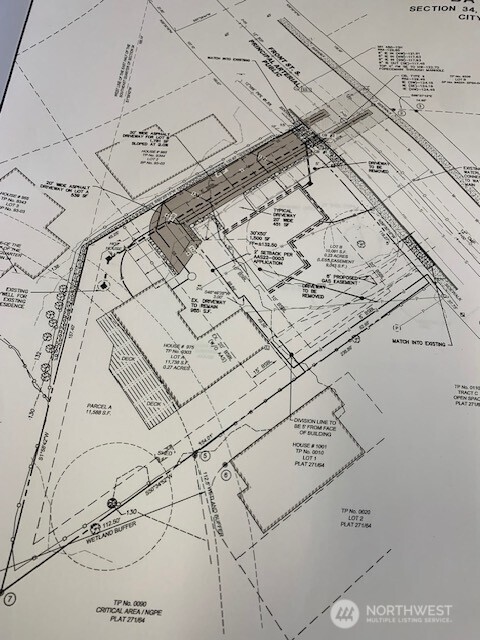 975 Front Street Property Photo 2