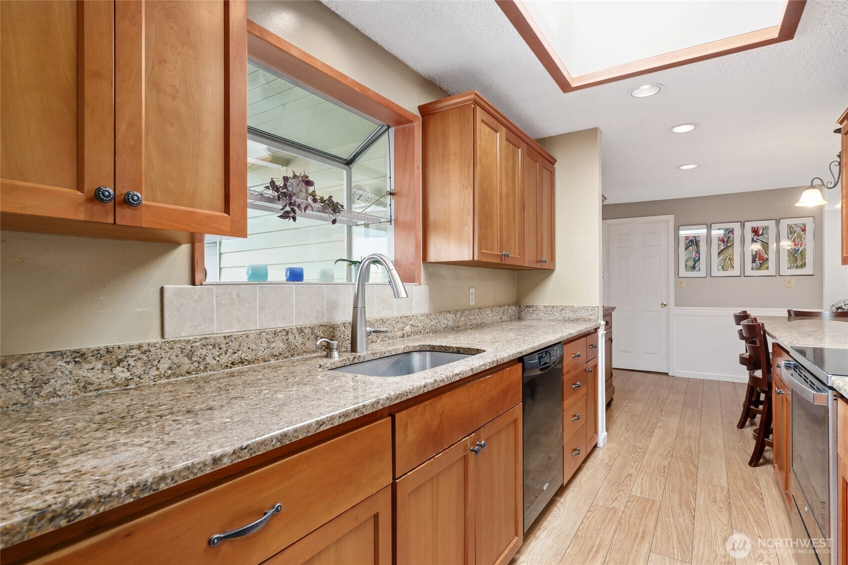 975 Front Street Property Photo 12