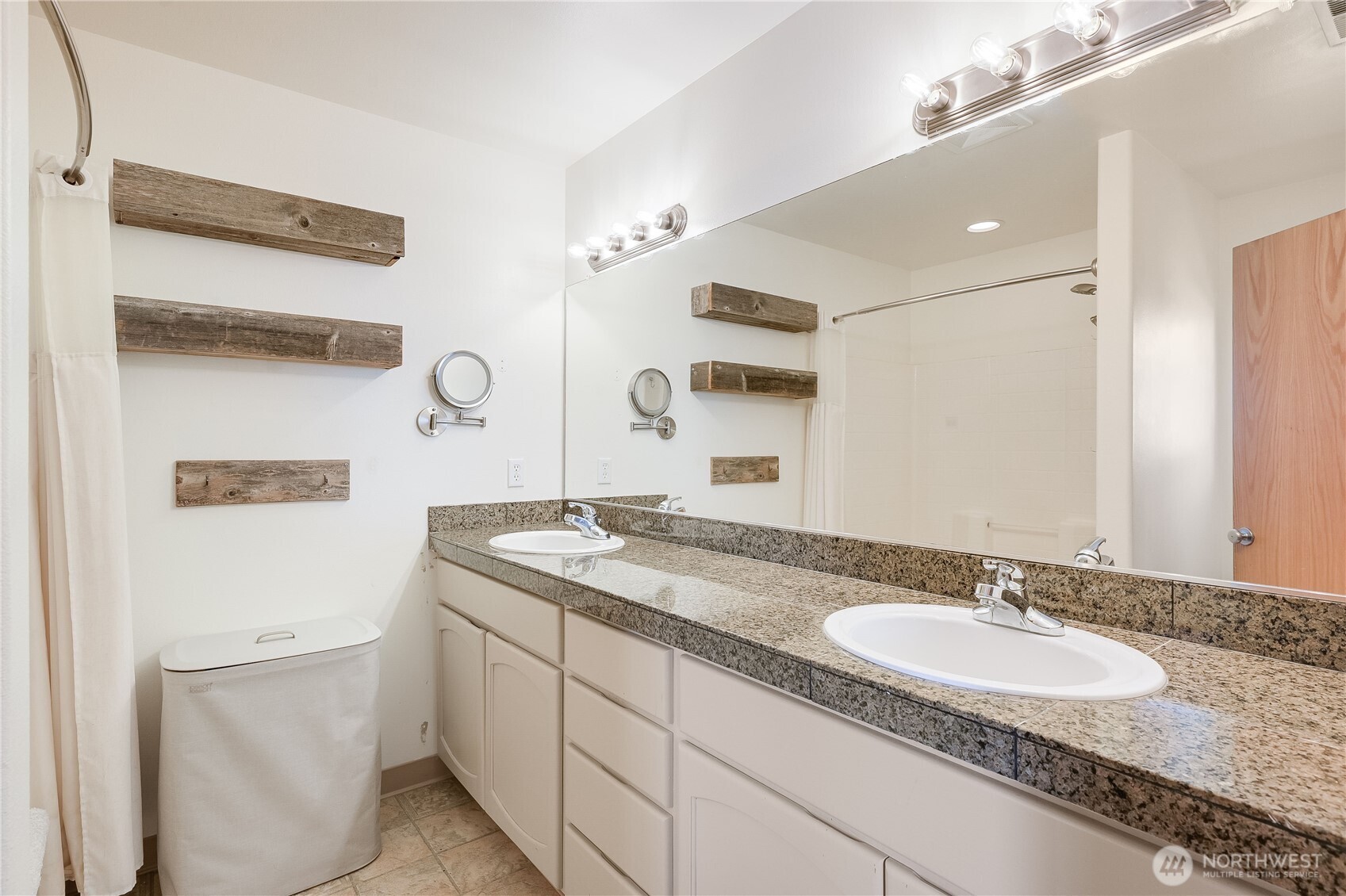 4003 Ne 165th Place Property Photo 31