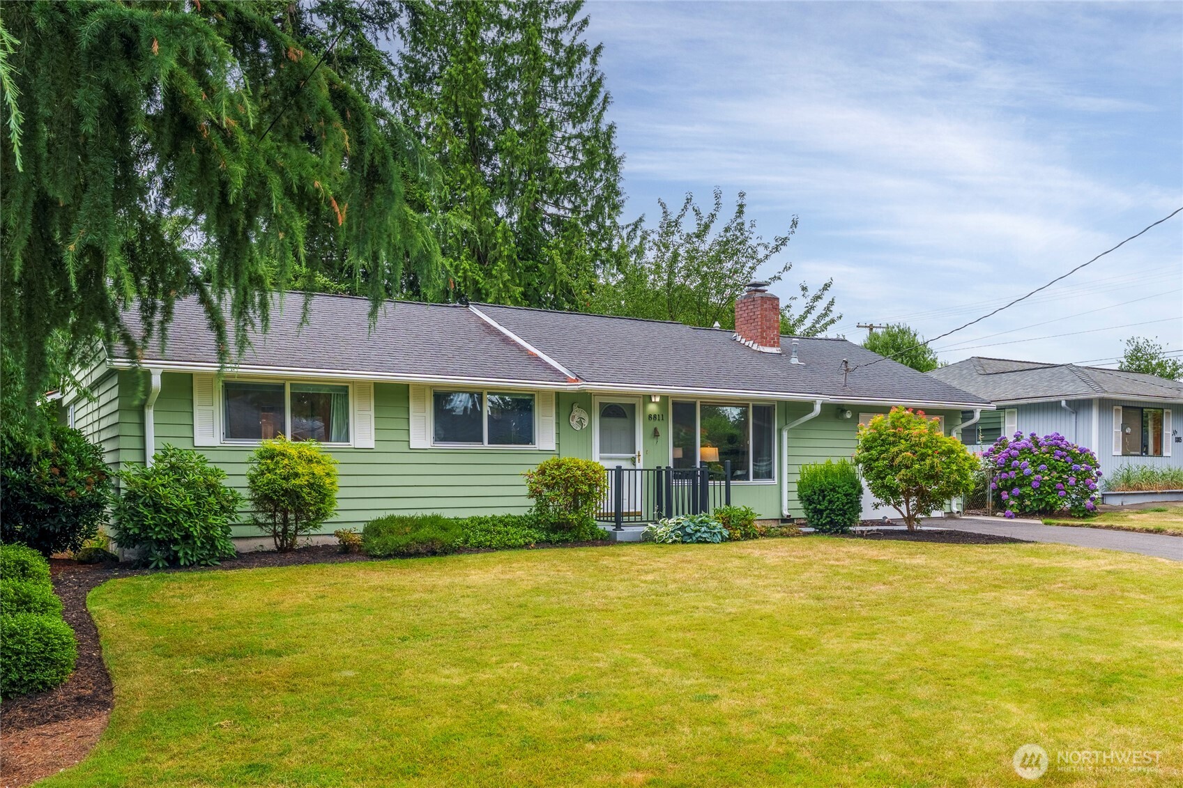 8811 187th Street Property Photo 2