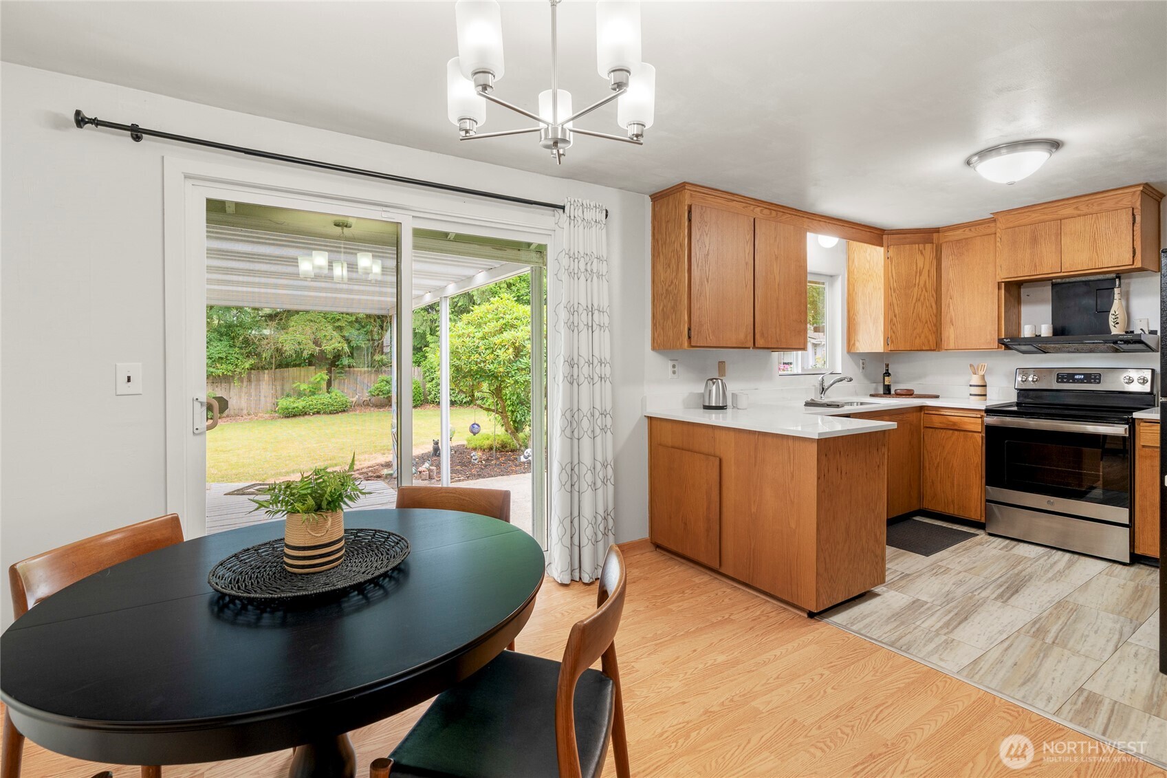 8811 187th Street Property Photo 7