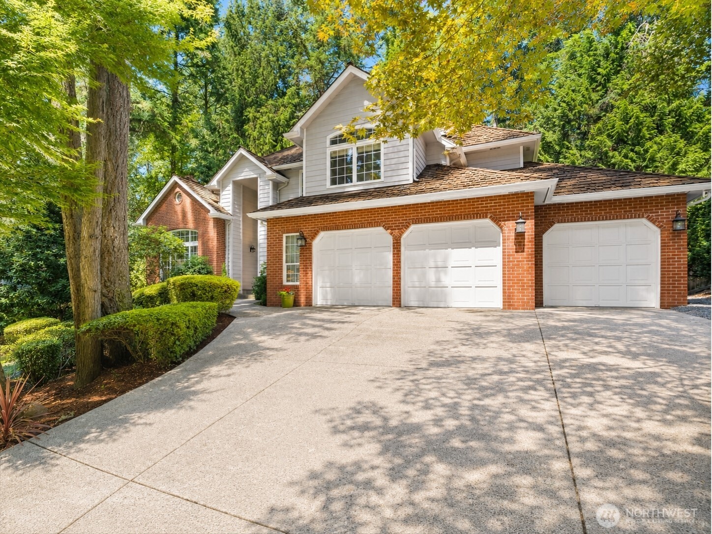 4923 Canterwood Drive Property Photo 1