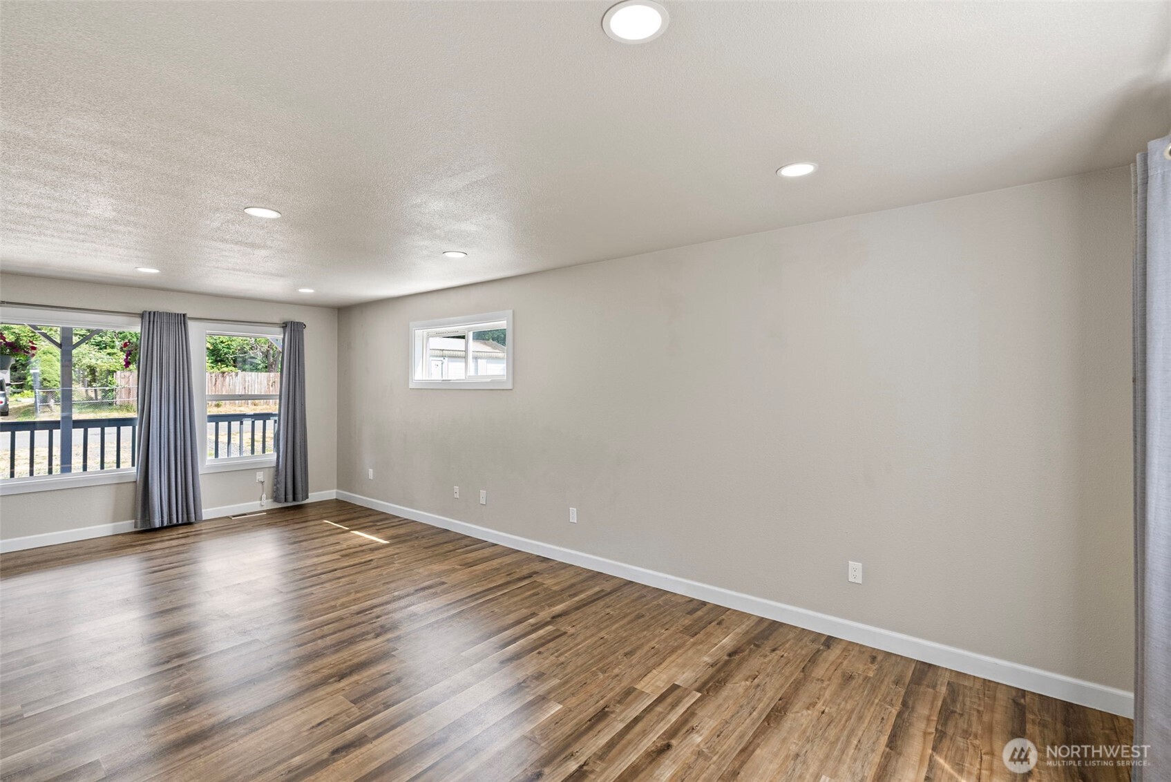 1424 West Avenue Property Photo 6