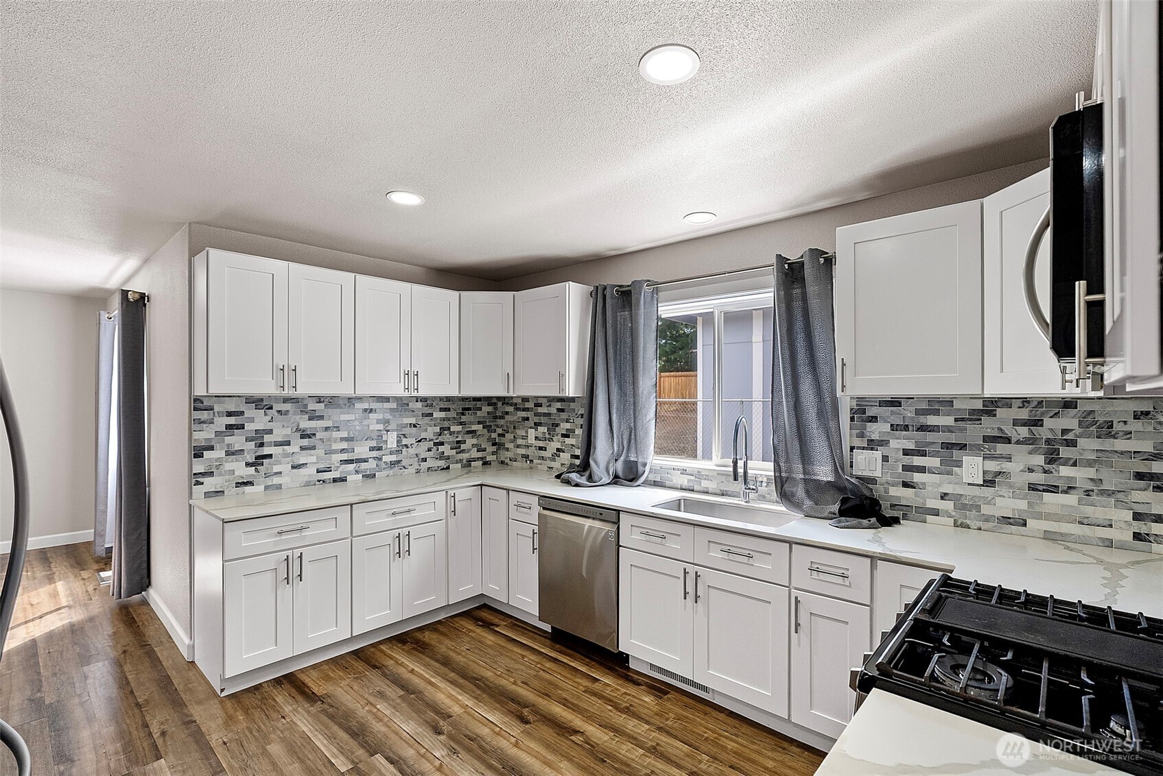 1424 West Avenue Property Photo 10