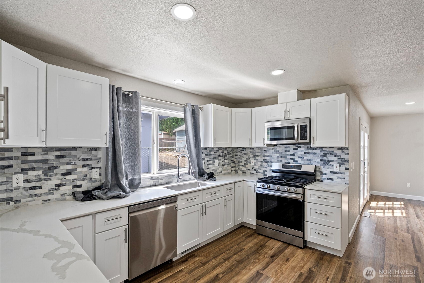 1424 West Avenue Property Photo 11