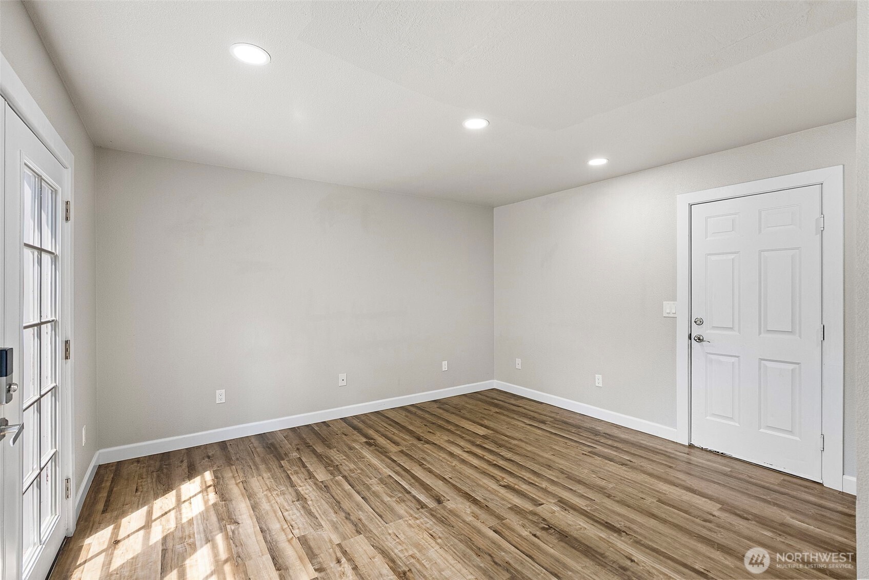 1424 West Avenue Property Photo 14
