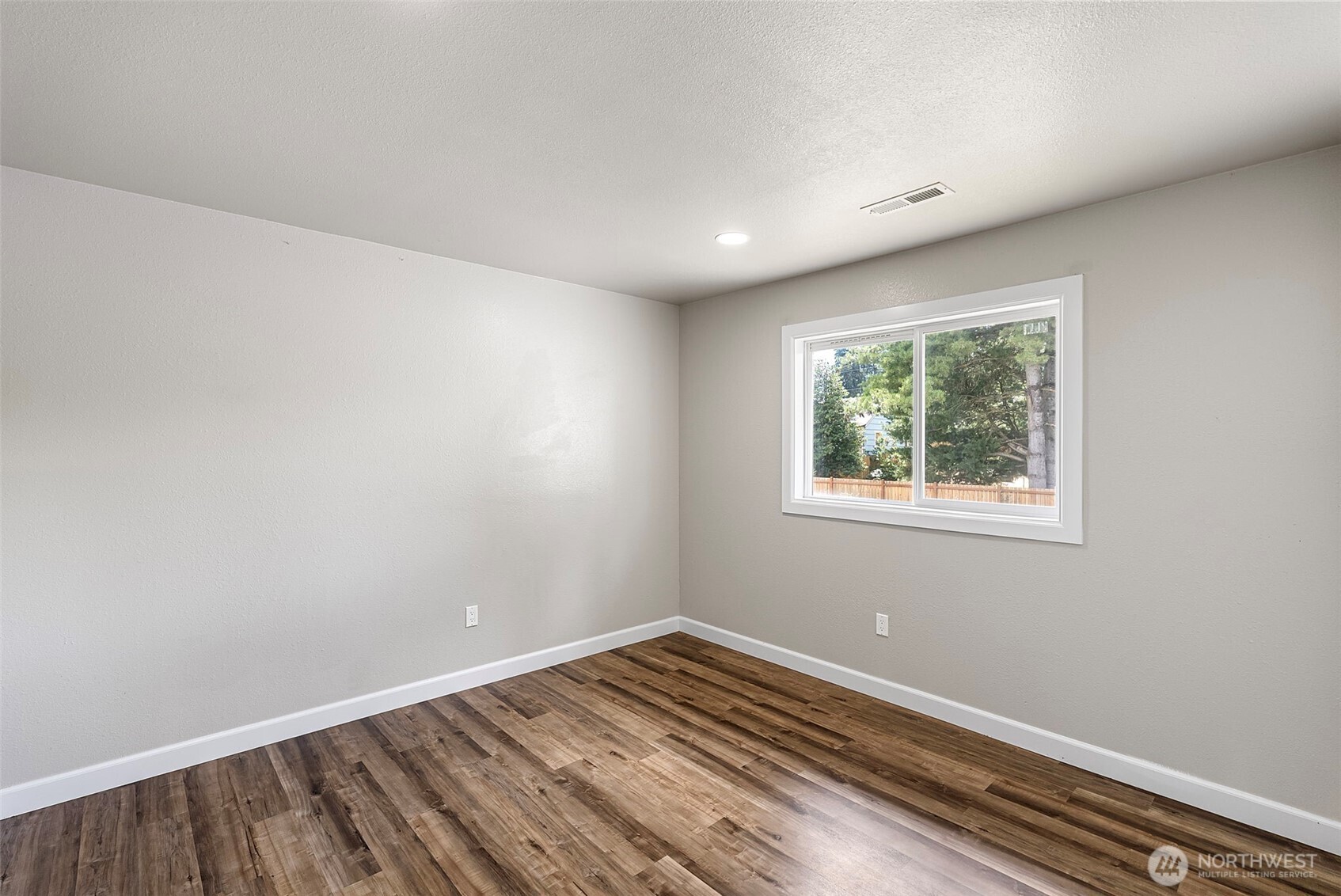 1424 West Avenue Property Photo 27