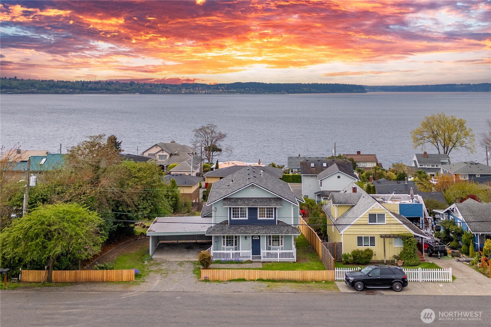 5006 Hyada Boulevard Property Photo 3