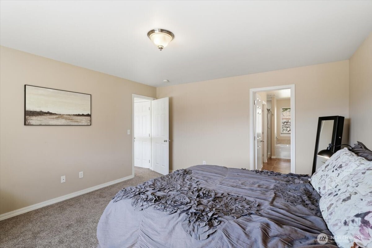 2132 W Honeysett Road Property Photo 18