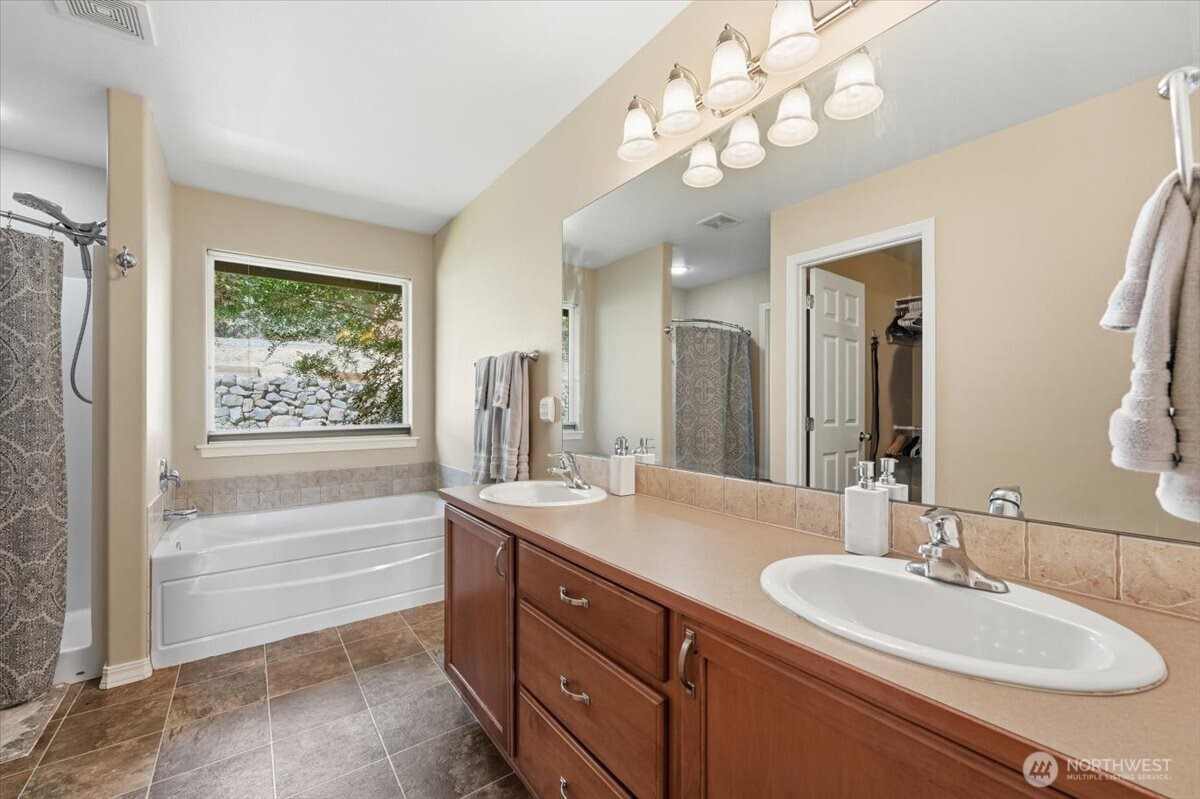 2132 W Honeysett Road Property Photo 19