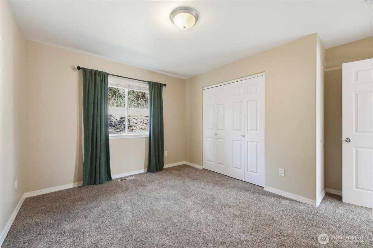2132 W Honeysett Road Property Photo 25
