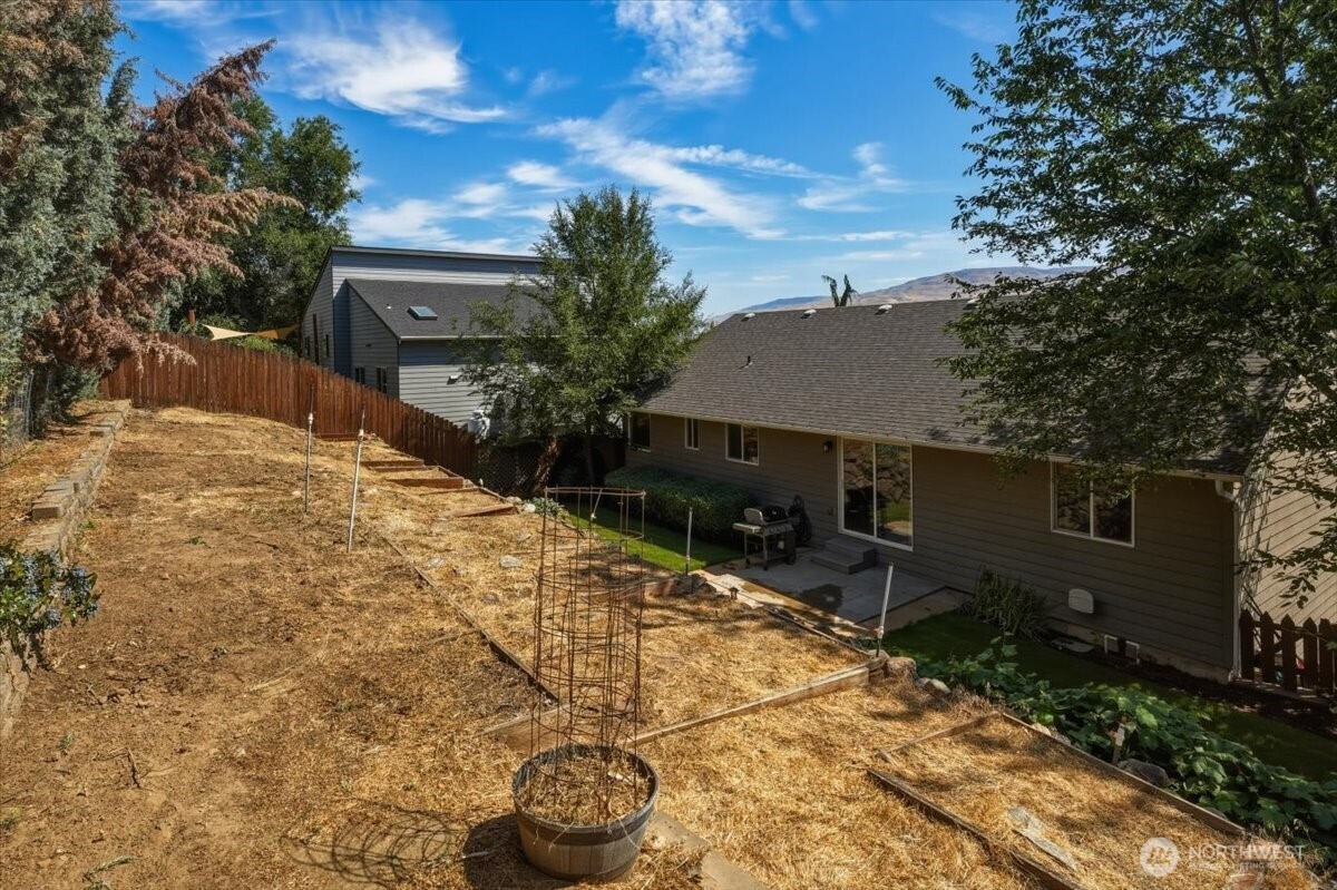 2132 W Honeysett Road Property Photo 35