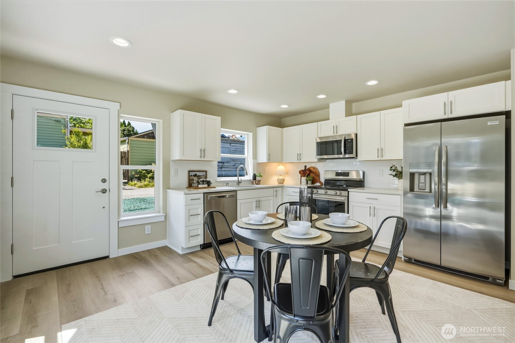 1711 12th Street B Property Photo 6