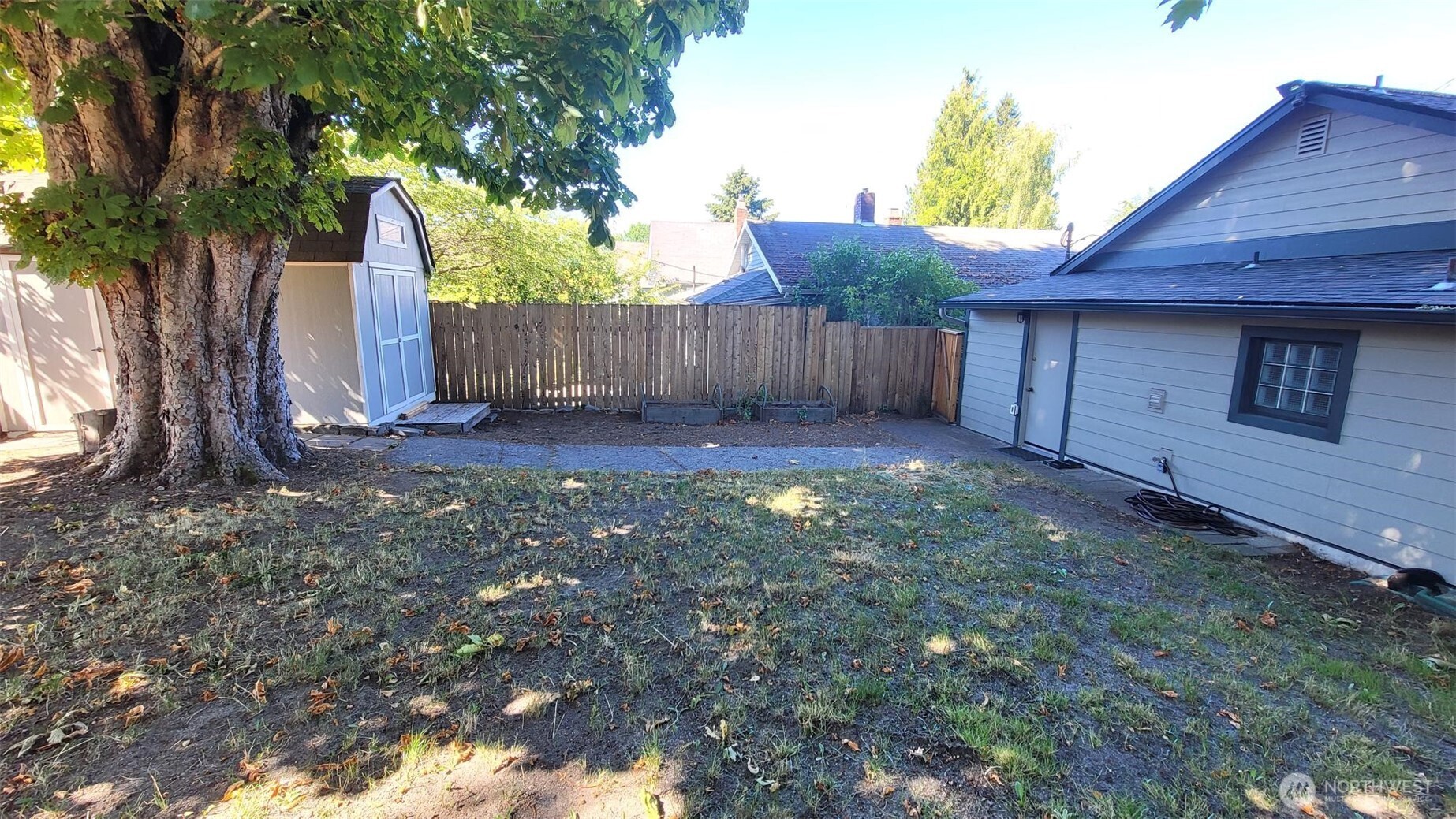 5621 Brooklyn Avenue Property Photo 21