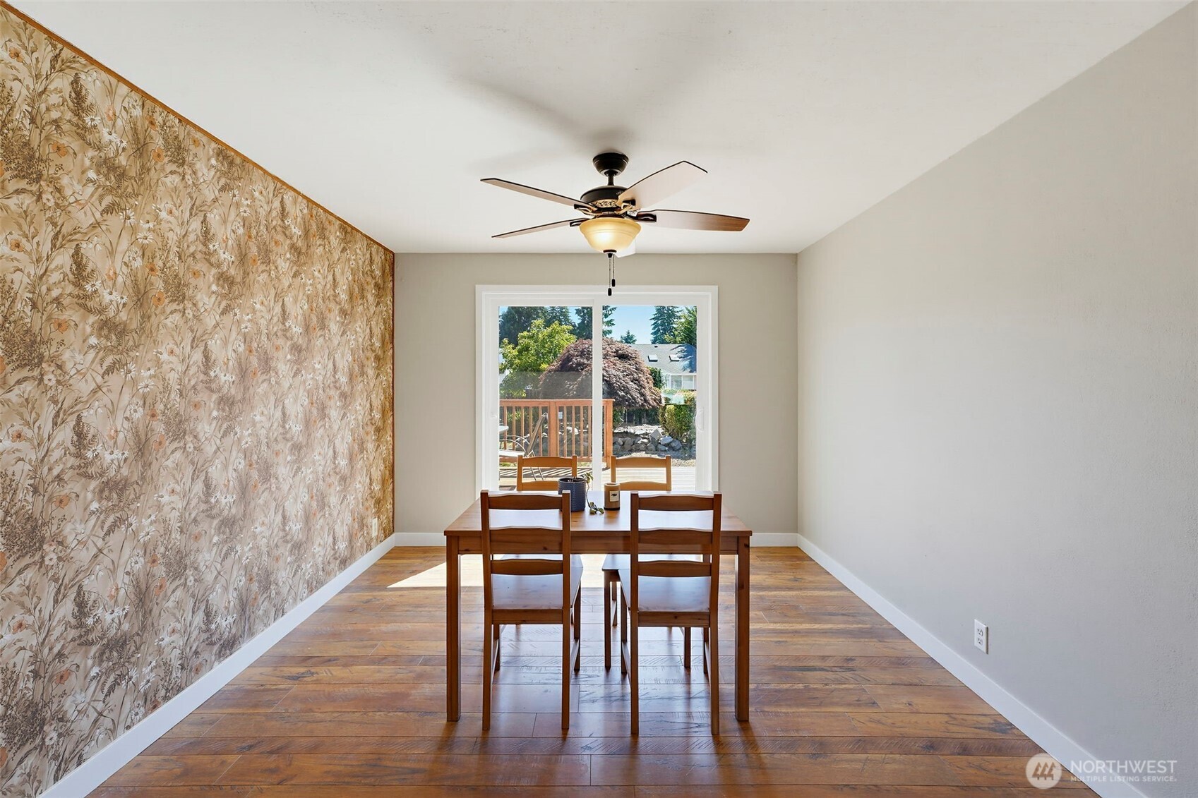 1821 N Bennett Street Property Photo 10