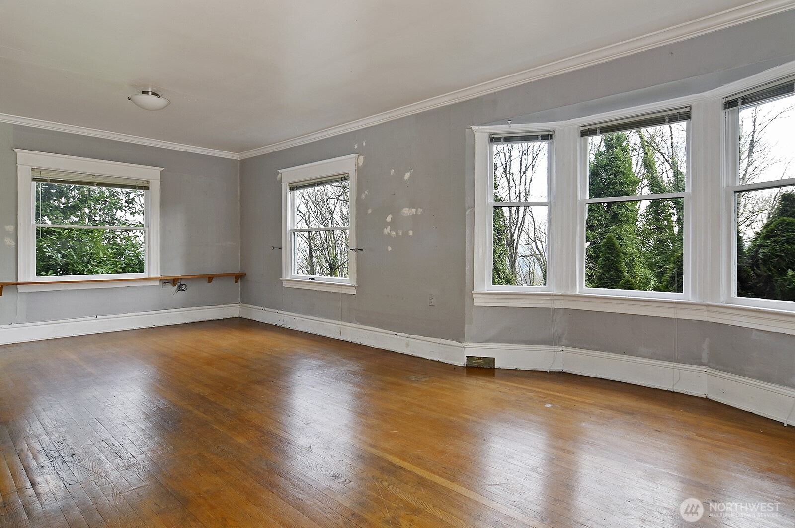4729 Mount View Drive Property Photo 2