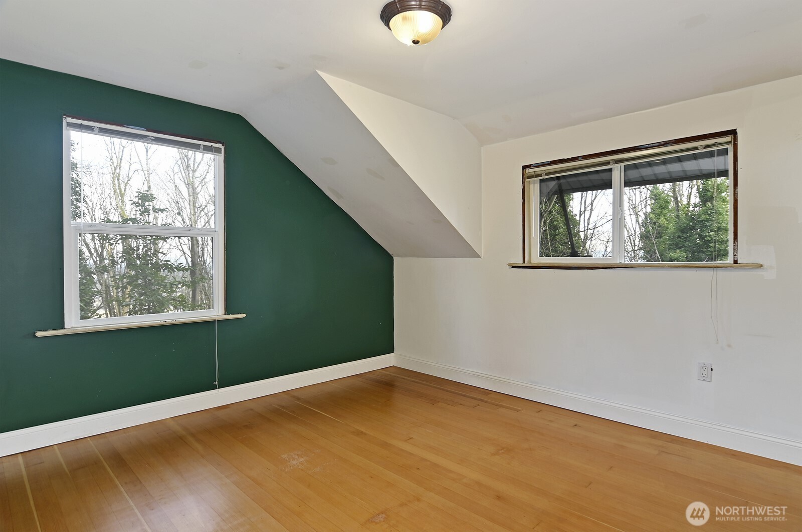 4729 Mount View Drive Property Photo 14