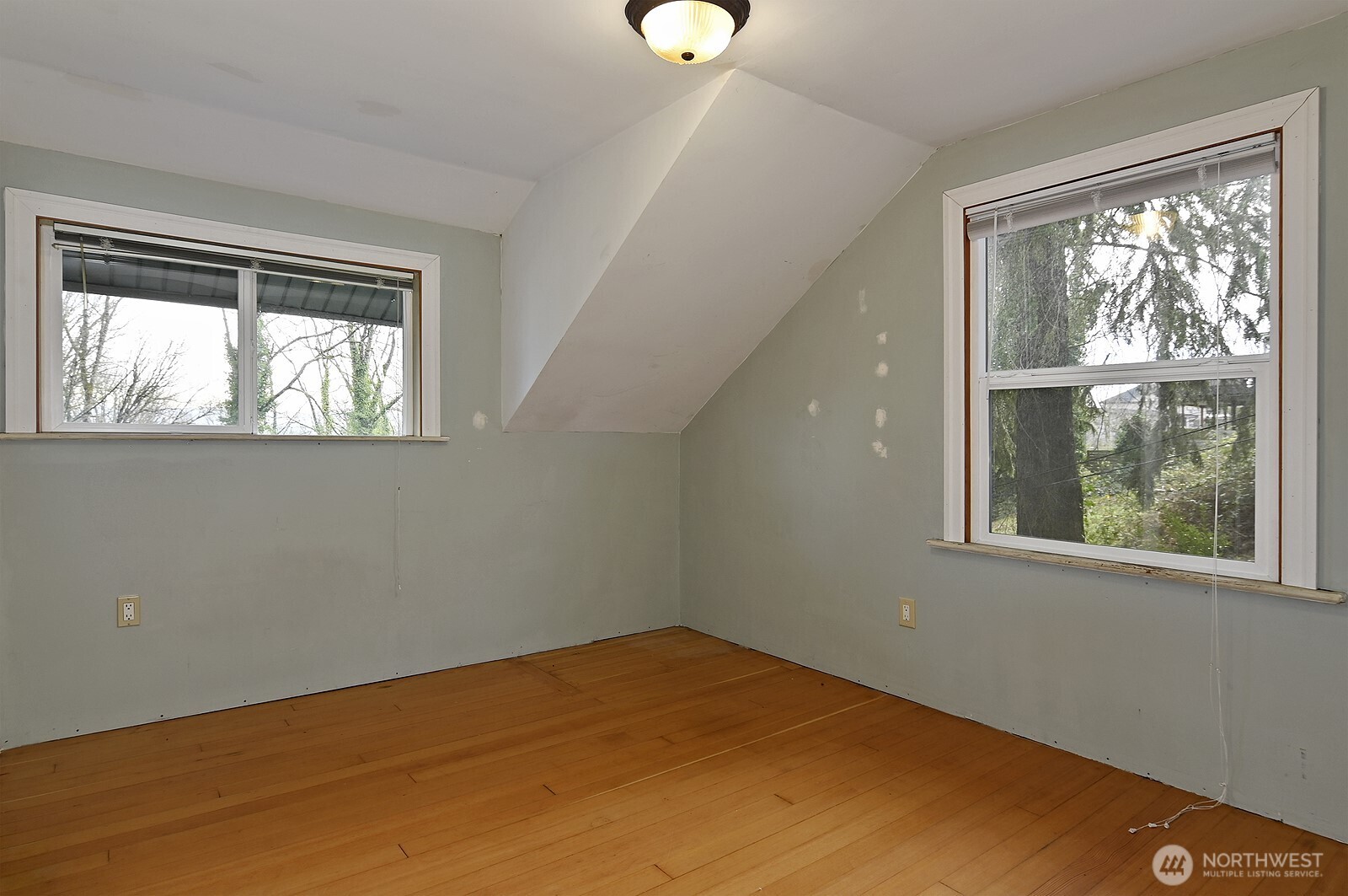 4729 Mount View Drive Property Photo 15