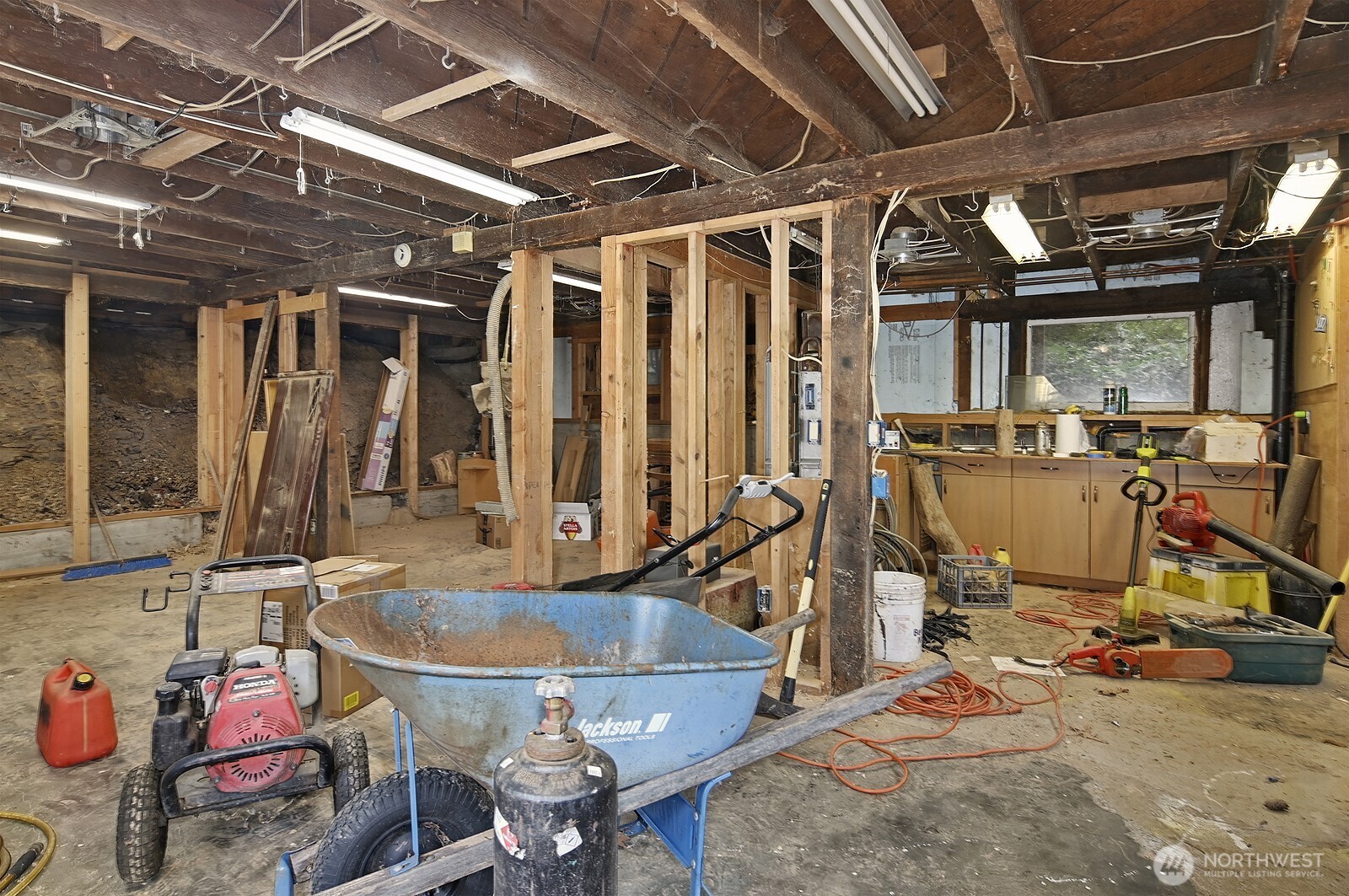 4729 Mount View Drive Property Photo 20