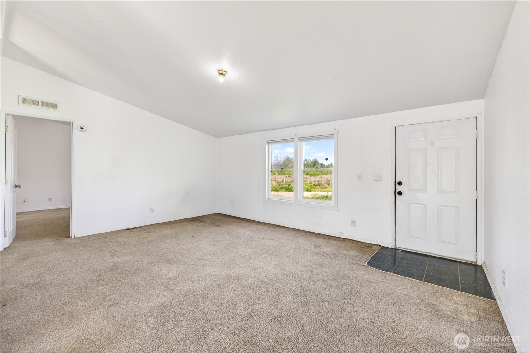 2643 W Bench Road Property Photo 6