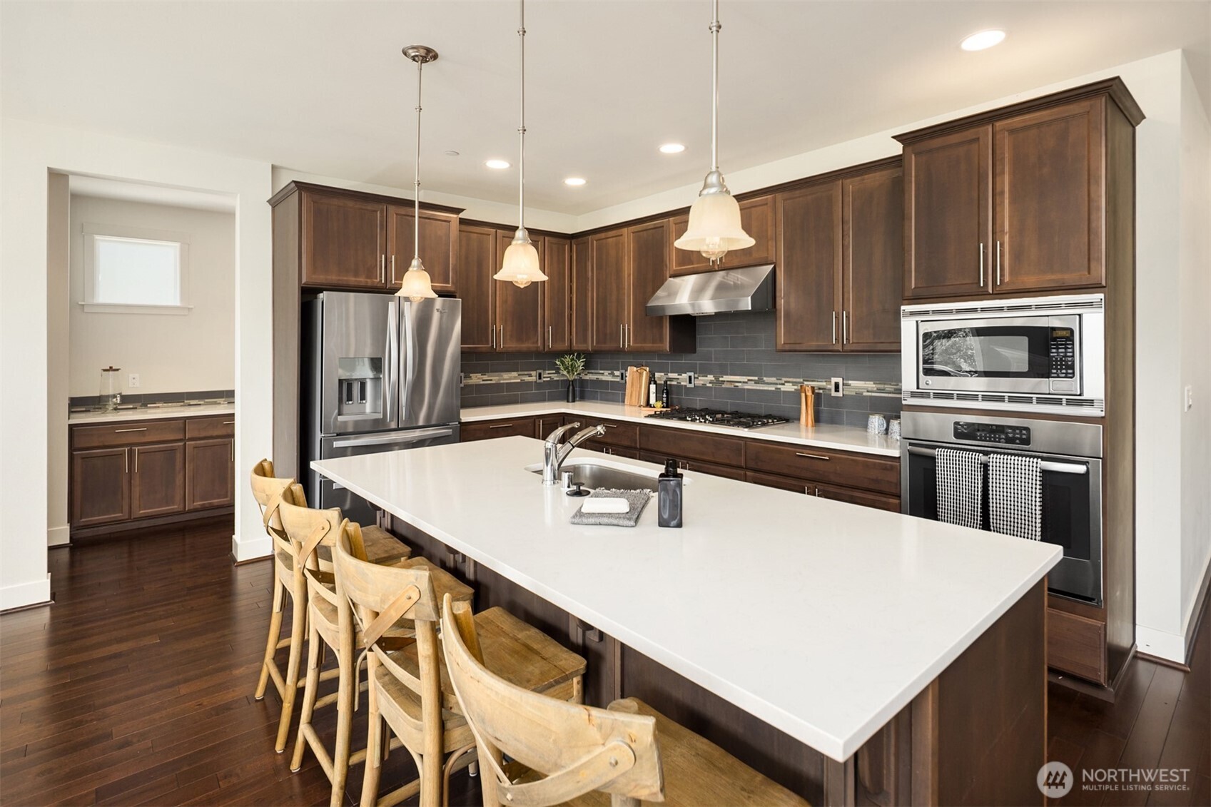 5402 165th Place Property Photo 10