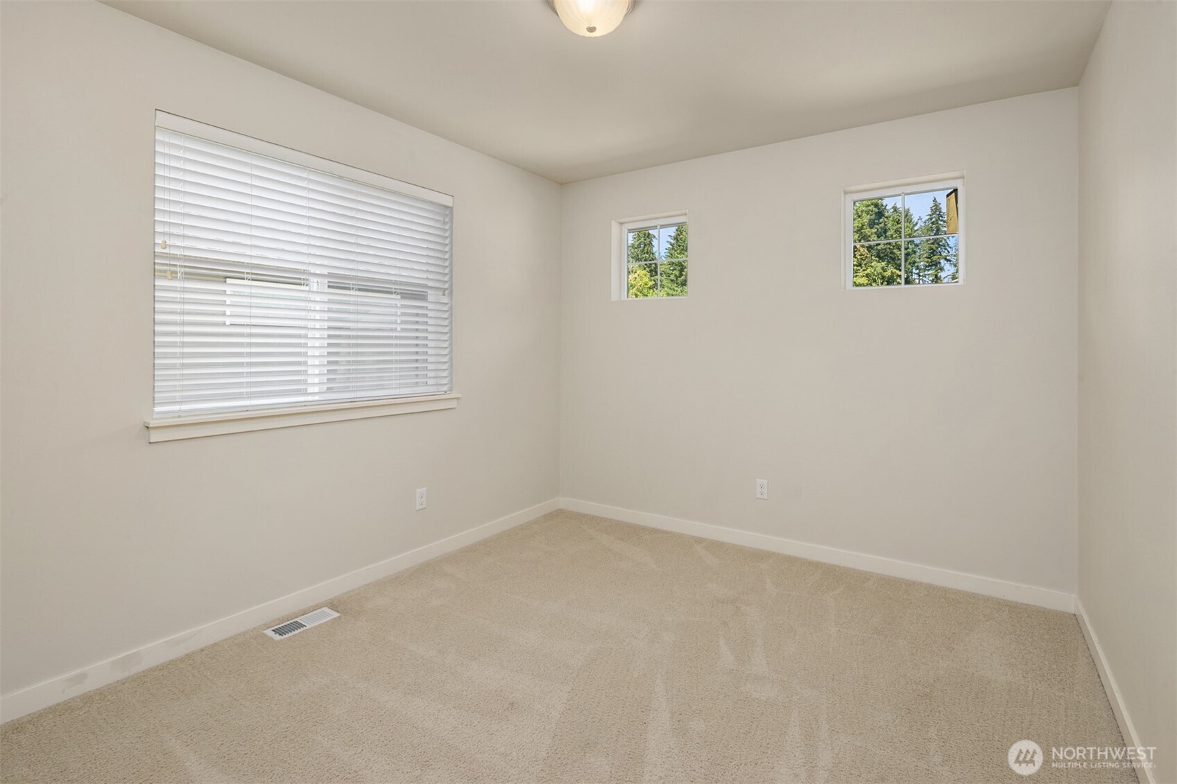 5402 165th Place Property Photo 27