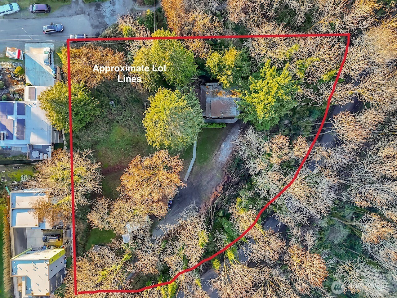 4729 Mount View Drive Property Photo 2