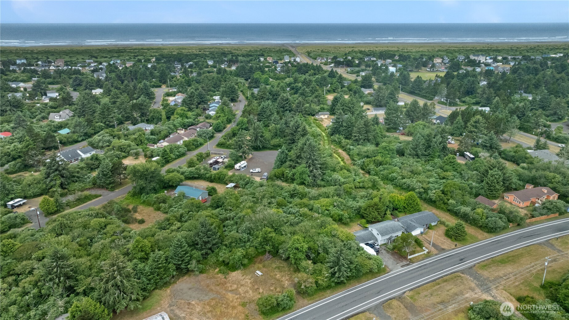 521 Point Brown Avenue Property Photo 7