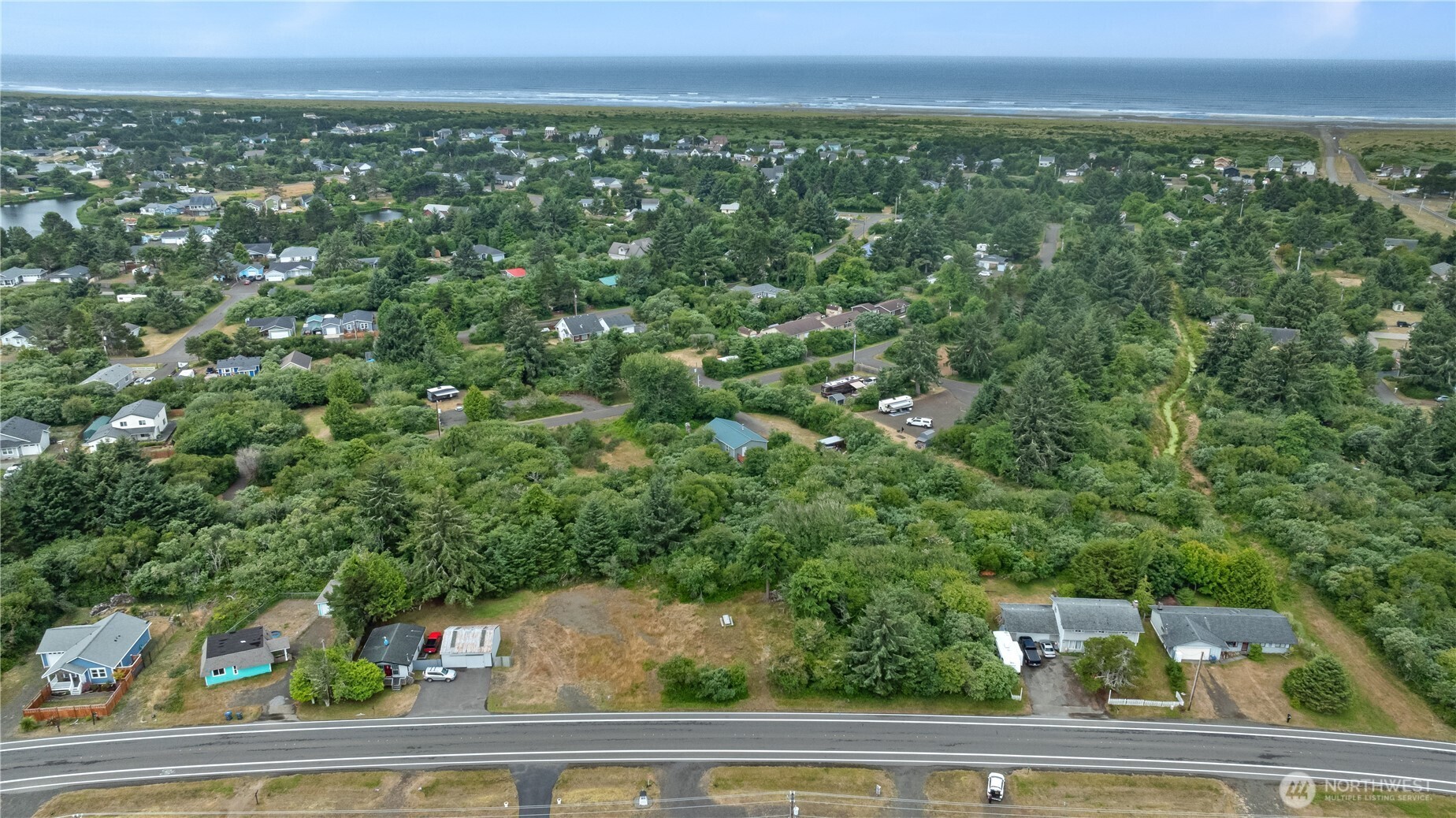 521 Point Brown Avenue Property Photo 8