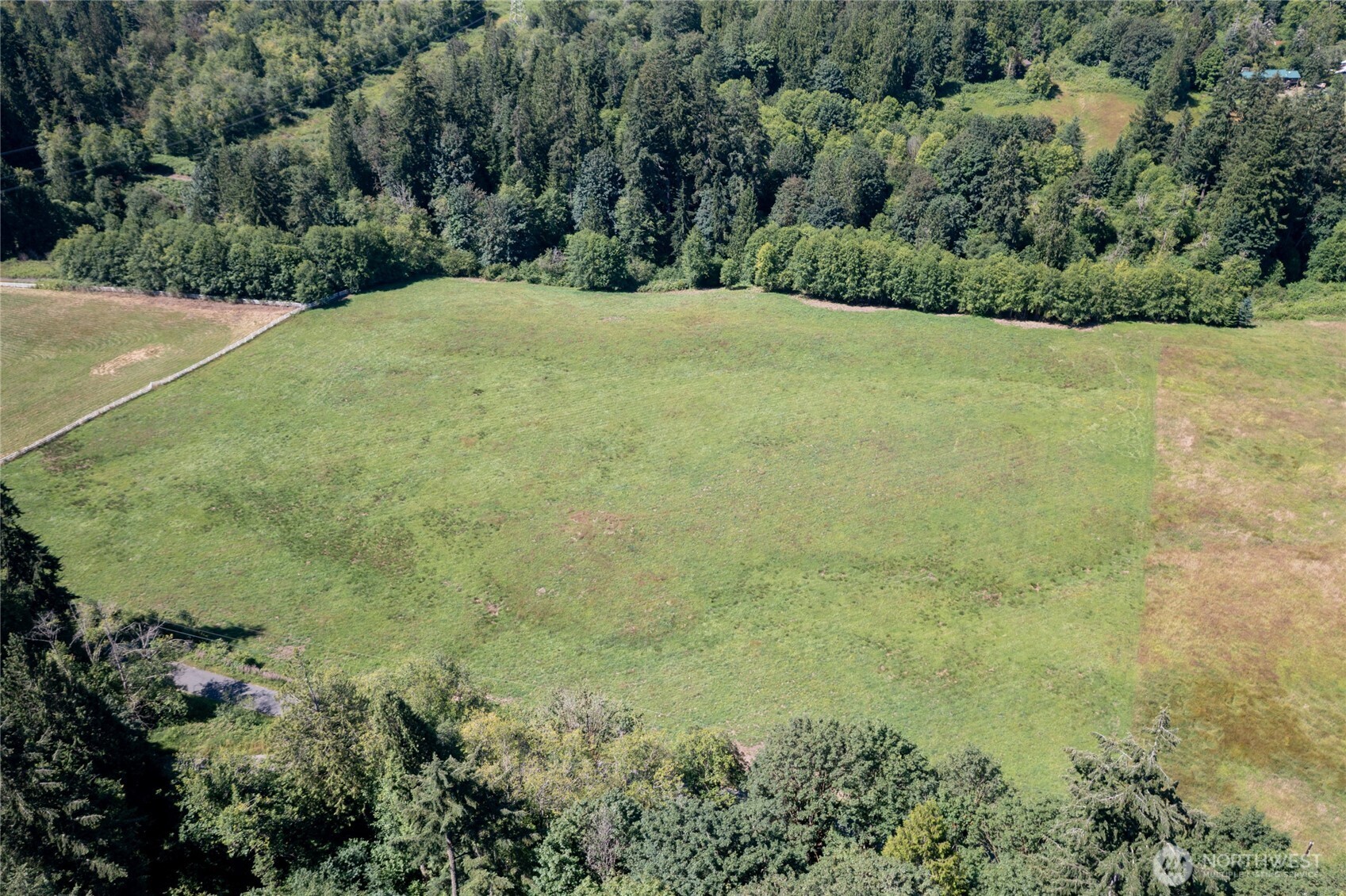 20412 Ricci Road Property Photo 6