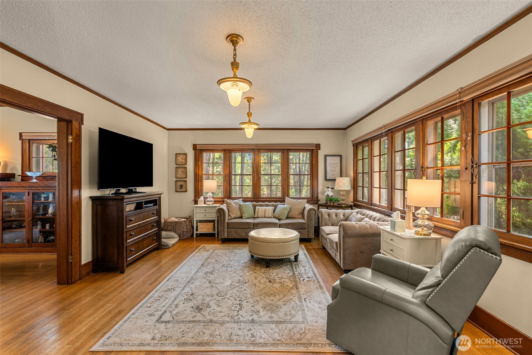 1105 Easy Street Property Photo 11