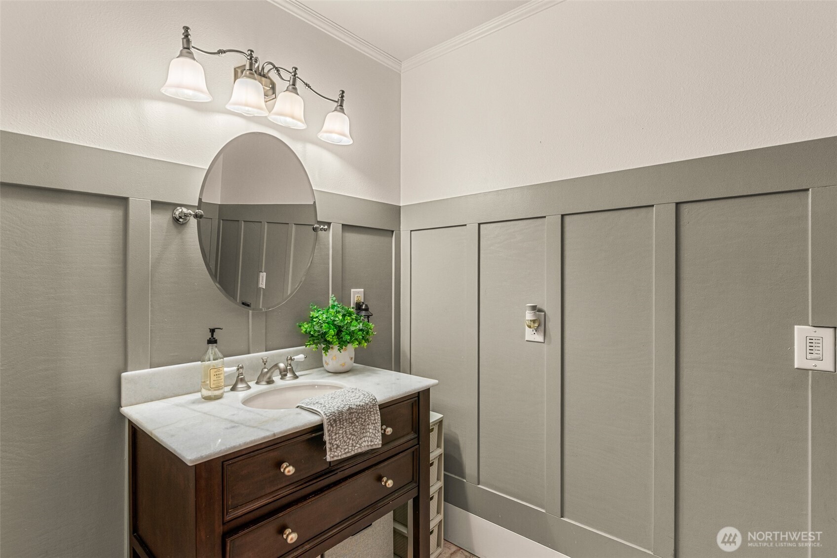 1105 Easy Street Property Photo 22